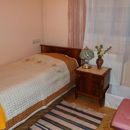 Three Jugs B&B Jrvezh Экстерьер фото